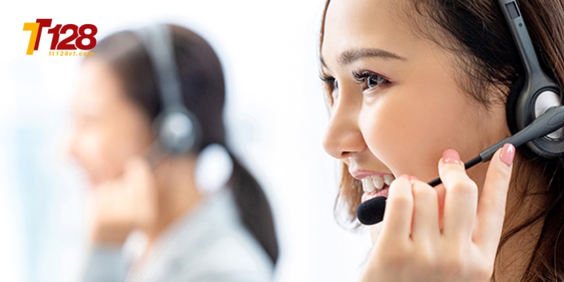 Tư vấn qua kênh Live chat CSKH 24/7